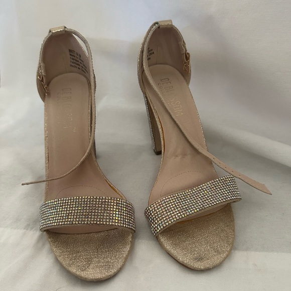 Worn one evening for two hours.  They are very comfortable. - Picture 4 of 7